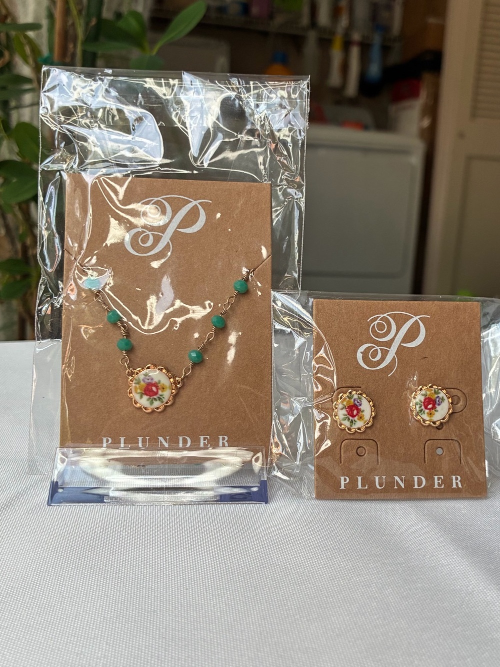 Plunder Design Cottagecore Floral Set Gold Tone Beaded Necklace Stud Earrings